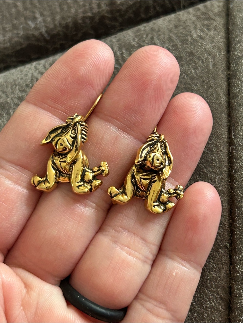 4/$100 DISNEY Gold-tone Eeyore Dangle Earrings